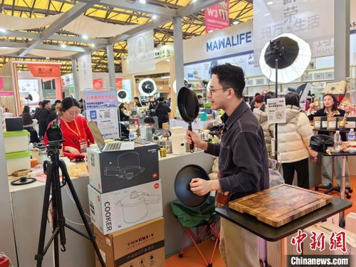 上海開(kāi)春掀起展會(huì)熱 電商與線(xiàn)下交易并駕齊驅(qū)